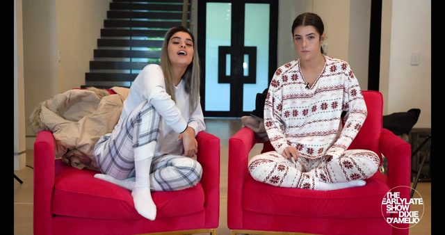 The Dixie D'Amelio Show with Charli D'Amelio