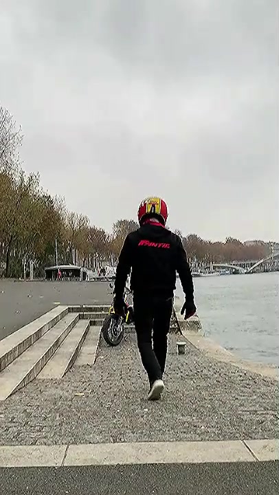 ➡️ LOVE PARIS ❤️ / CITY TOUR - Bike Ride in Paris ( Fantic Caballero) / Les Fils de Joie : « Adieu Paris »