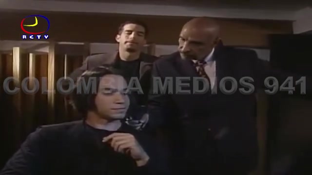 Estrambótica Anastasia (2004) - León es Detenido por la Polícia - RCTV