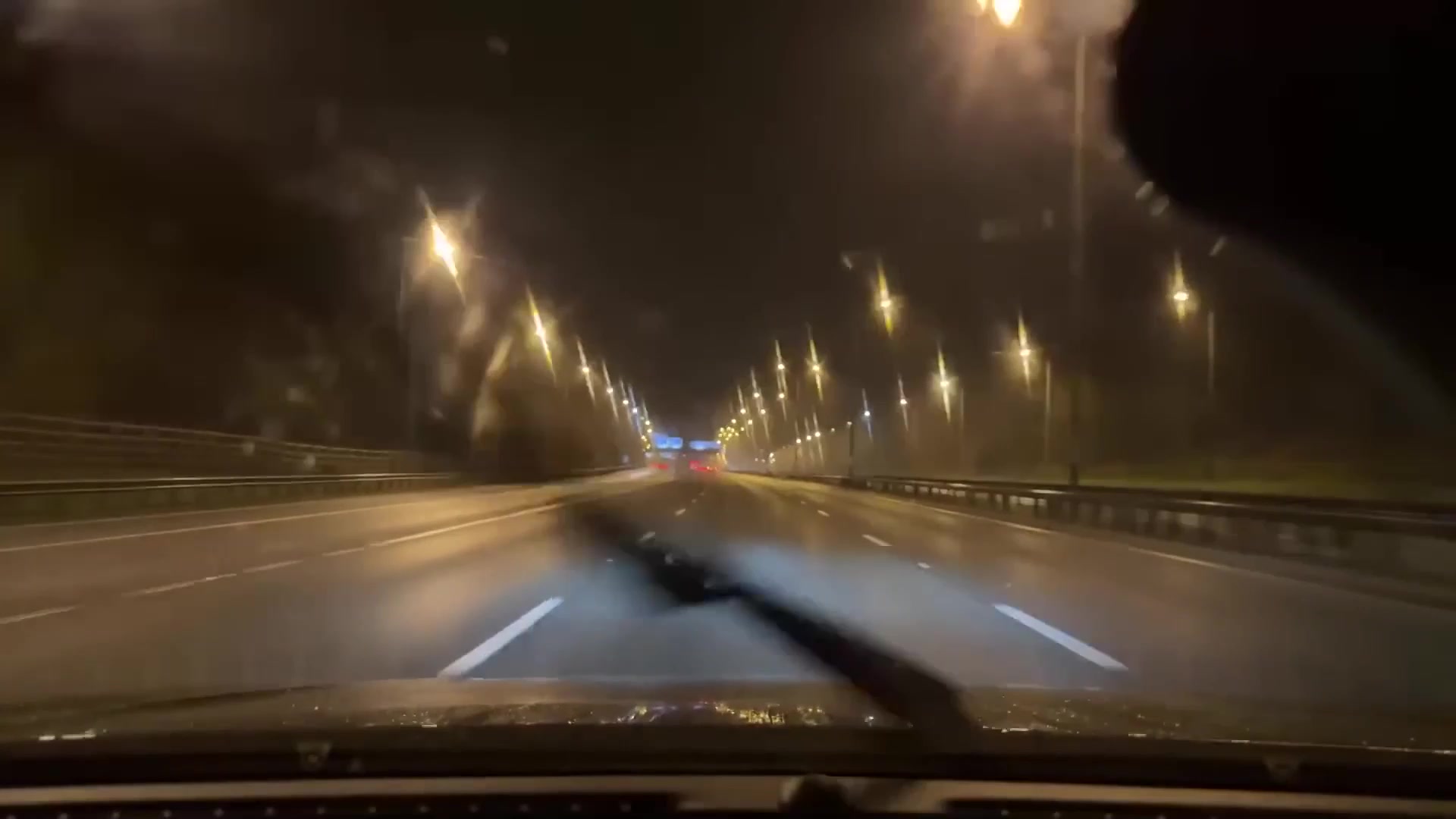 LAINE AUDITS - FOLLOW THE MIGRANT MINIBUS FROM RAMSGATE 17 Dec 2025