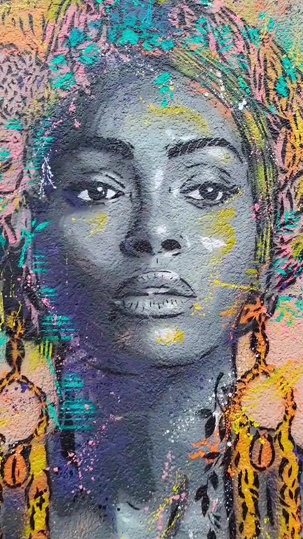 🎨 Street-Art : VALE_STENCIL « L'humanité comme matière première » / Offspring « Self Esteem »