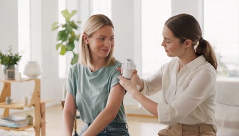 How to install a blood glucose monitor