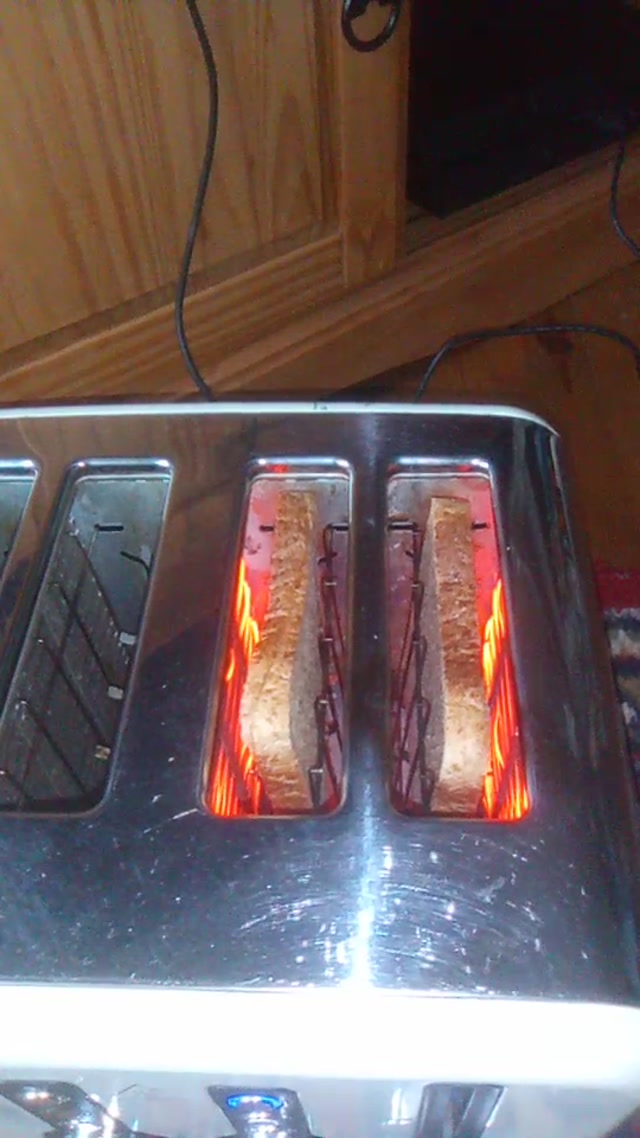 Russell Hobbs toaster catastrophic failure - part 6