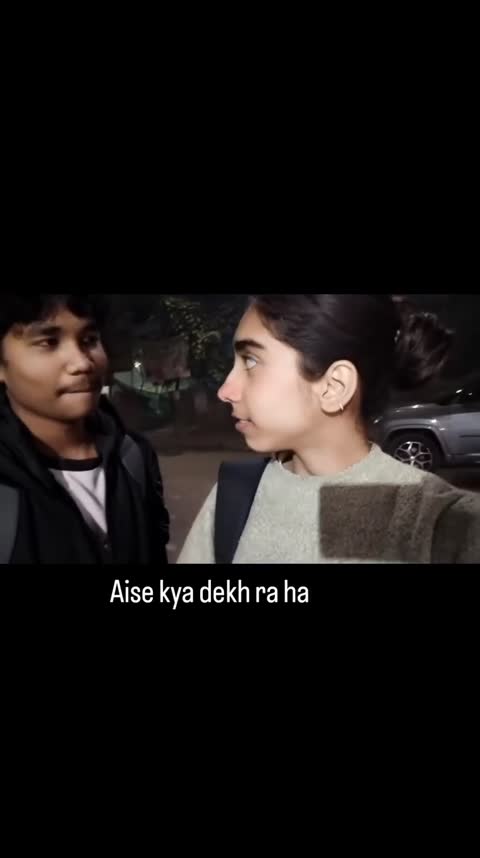 Boyfriend prank on girlfriend🙂🤕