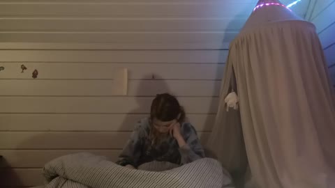 too_young_to_ride (live) 2025-12-19 10_01 [314981260500]