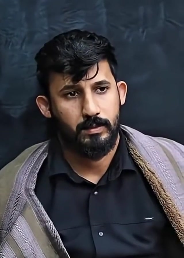 aaa102 .... المعمم محمد الصافي .... موسى بن جعفر حلال المشاكل ….  وإذا الضريح تسكّر، تستلم الطلب من وراء الباب   للطوارئ