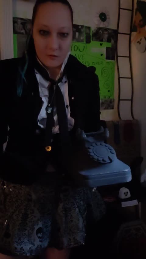 Twilight zone reacting #1 in rod Serling memory 