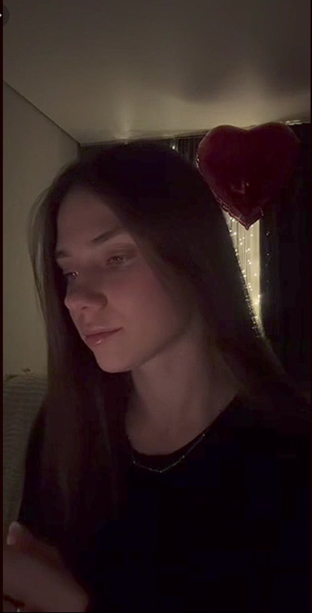 Miss  Selinka - Live without power 2026-02-18