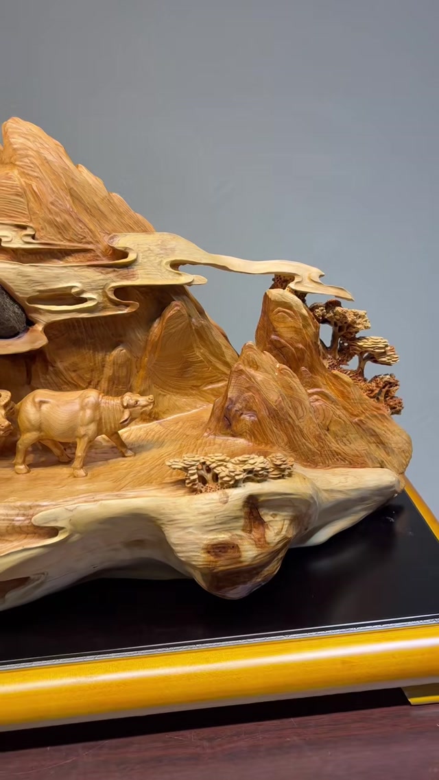 New cliff cypress wood carving "Five Oxen Bringing Blessings"
