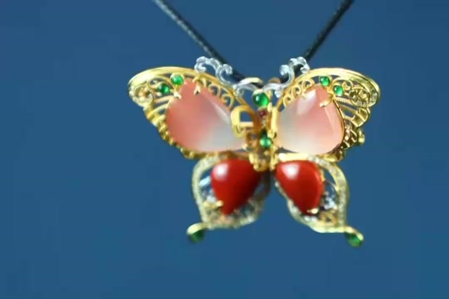 (A) Southern Red Agate Butterfly Necklace Brooch