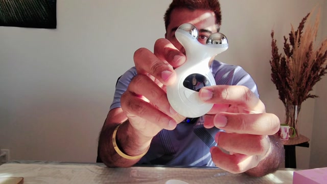 Hot + Cold + LED in ONE Device?! 😱 This Facial Massager Lifts & Sculpts Instantly! 7neck massager 