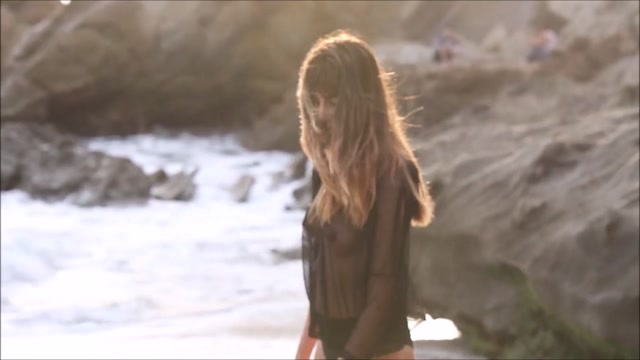 -Elvis Presley - Just a Little Bit -