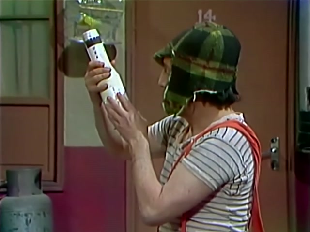 Chaves #110 - Chegou o leiteiro! (1976) 