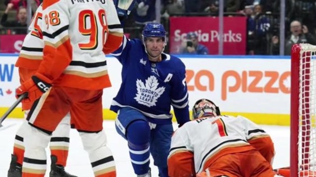 Maple Leafs' Auston Matthews gets brutal injury update after bad hit, ejection