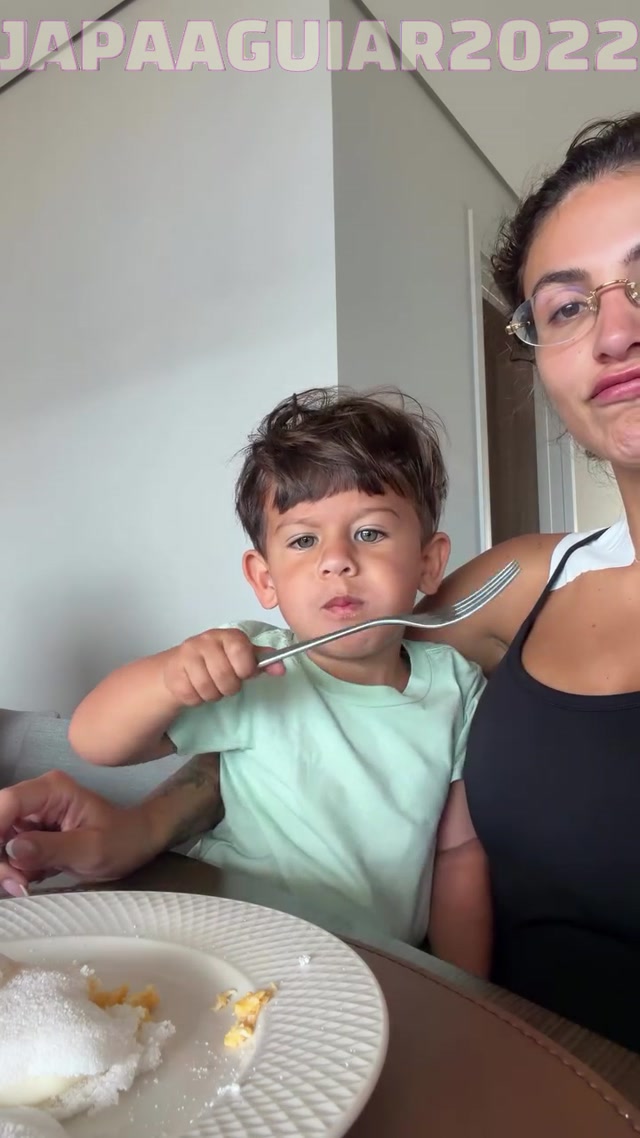 Stories do @arthuraguiar & da @jhenysantucci do dia 26/04/2026