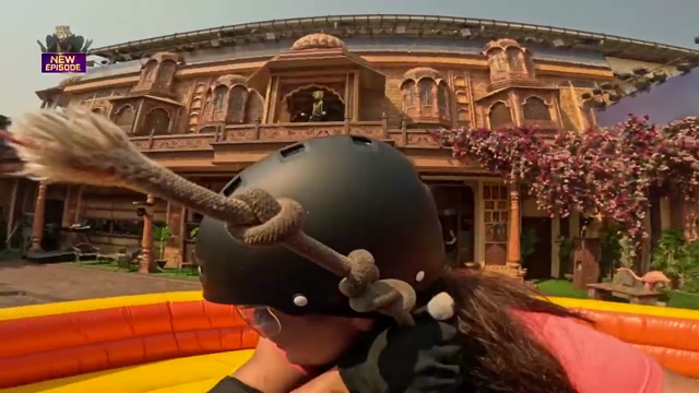 The.50.S01E40.Hold.Tight.or.Fall.Short.720p.JHS.WEB.DL