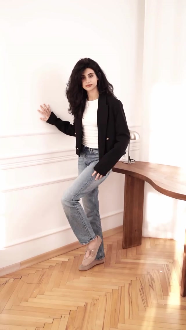 Beżowe wiązane balerinki z naturalnej skóry zamszowej | BRAVOMODA Wiosna Lato