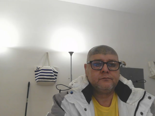 900 15 05 2026 1400 MENO 400 SAM MENO 100 TELEFONIA UGUALE 900