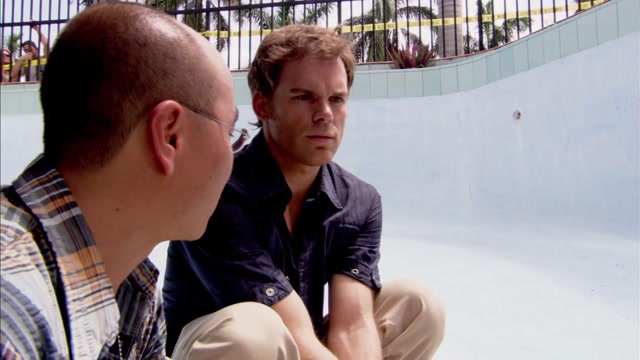 Dexter.(2006).-.S01E01.-.Dexter..x265.WEBRIP.1080p.es-lat.en.