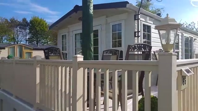 OOOH no another caravan