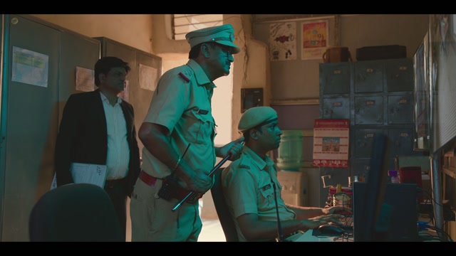 Maamla.Legal.Hai.S02E07.1080p.NF.WEB-DL.Hindi.DDP5.1.Atmos.H.264-HDHub4u.Ms