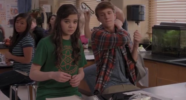 Különösen veszélyes (2015) Barely Lethal | Szinkronizált teljes online film