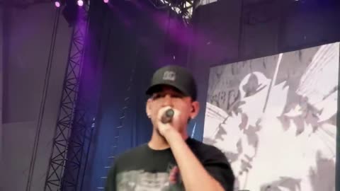 Linkin Park - Papercut (Live In Texas) - Linkin Park (720p, h264)