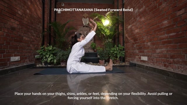 Paschimottanasana – Pitta Balancing Seated Forward Bend for Cooling, Digestion & Nervous System Calm