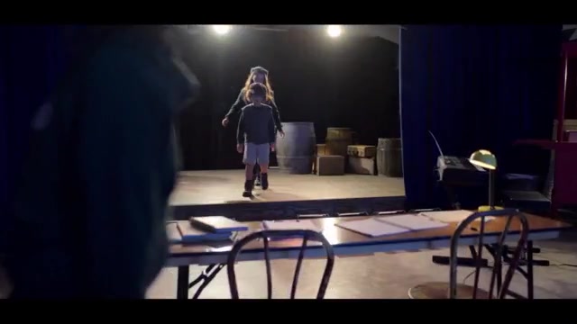 El_Club_de_las_Canguro_1x10_Lat.mkv