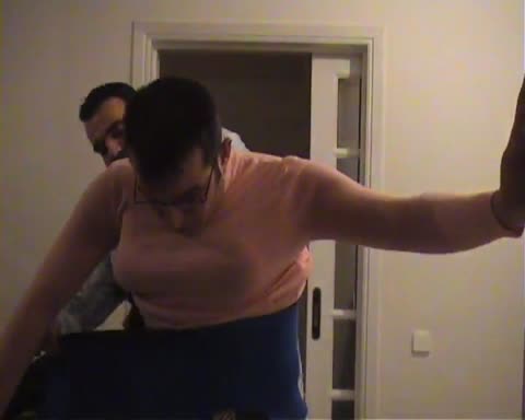 Διαστροφή & πήδημα & κέρατο από πίσω 2 (Για όλα φταίει το ασανσέρ)