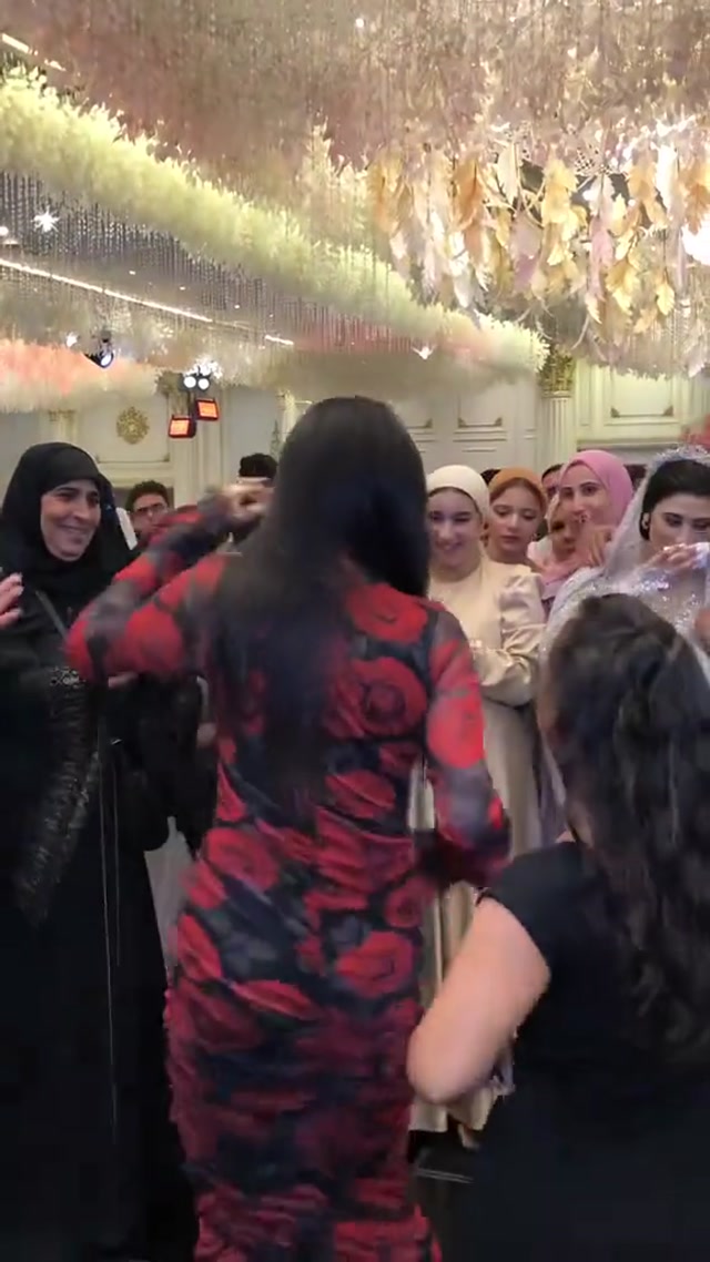 dance very hot arab